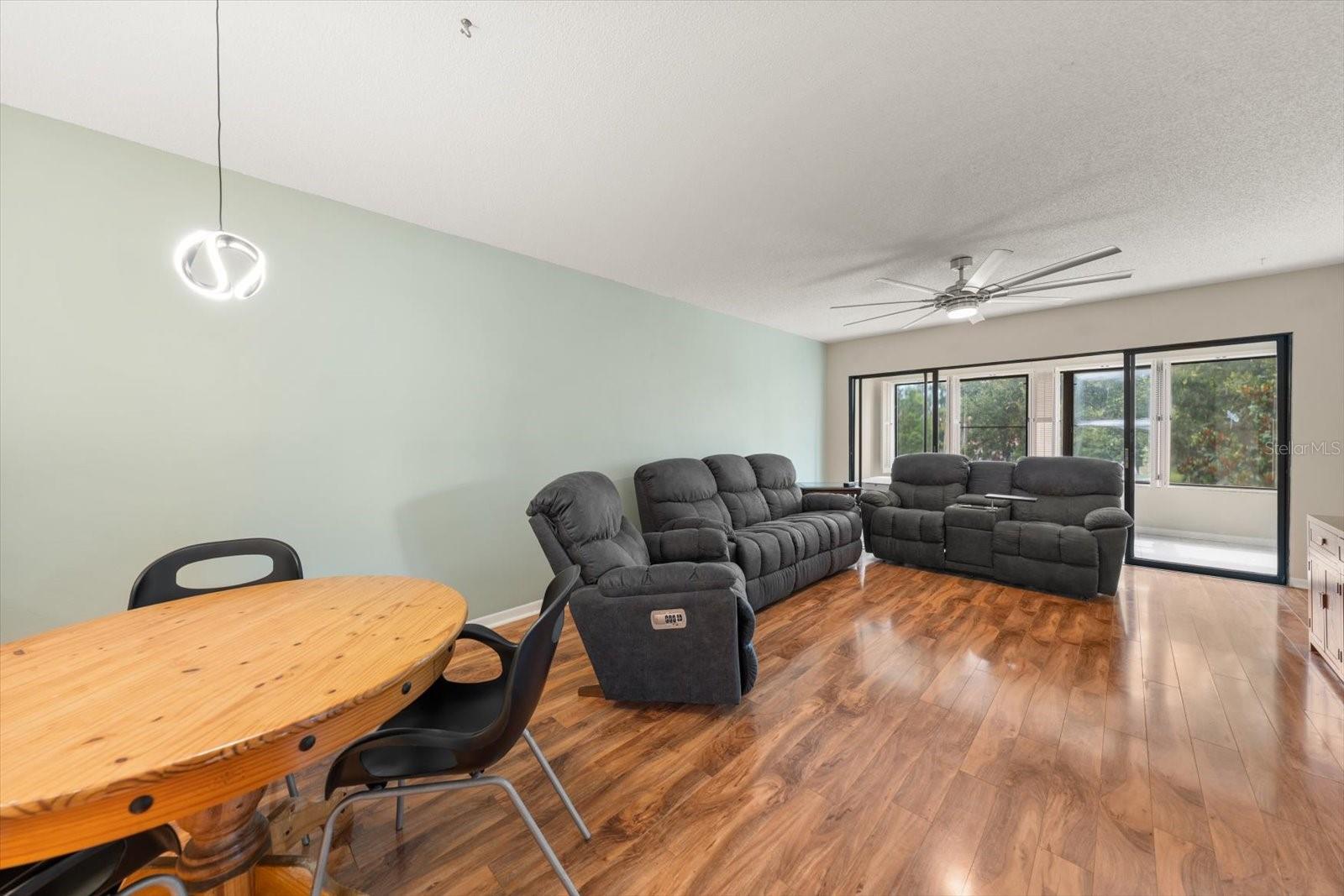 1750 BELLEAIR FOREST DR #B8 — photo 19