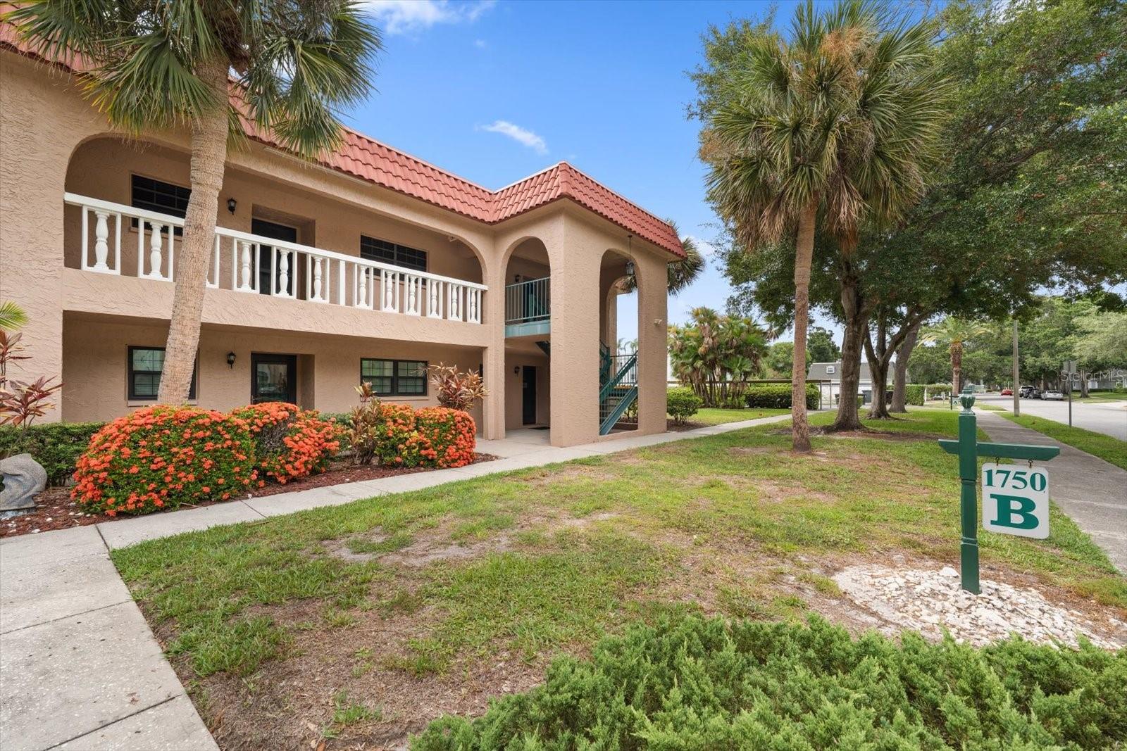 1750 BELLEAIR FOREST DR #B8 — photo 5