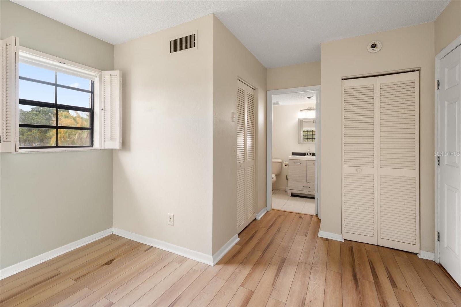 1750 BELLEAIR FOREST DR #B8 — photo 27