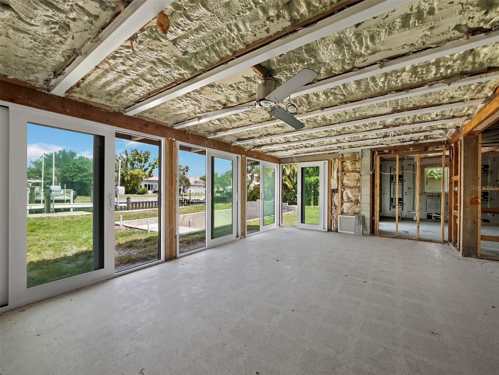 525 SLOOP LN — photo 24