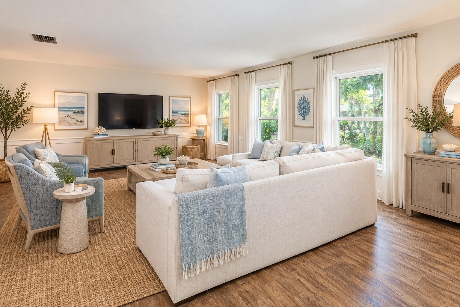 5230 VENETIAN BLVD NE — photo 4