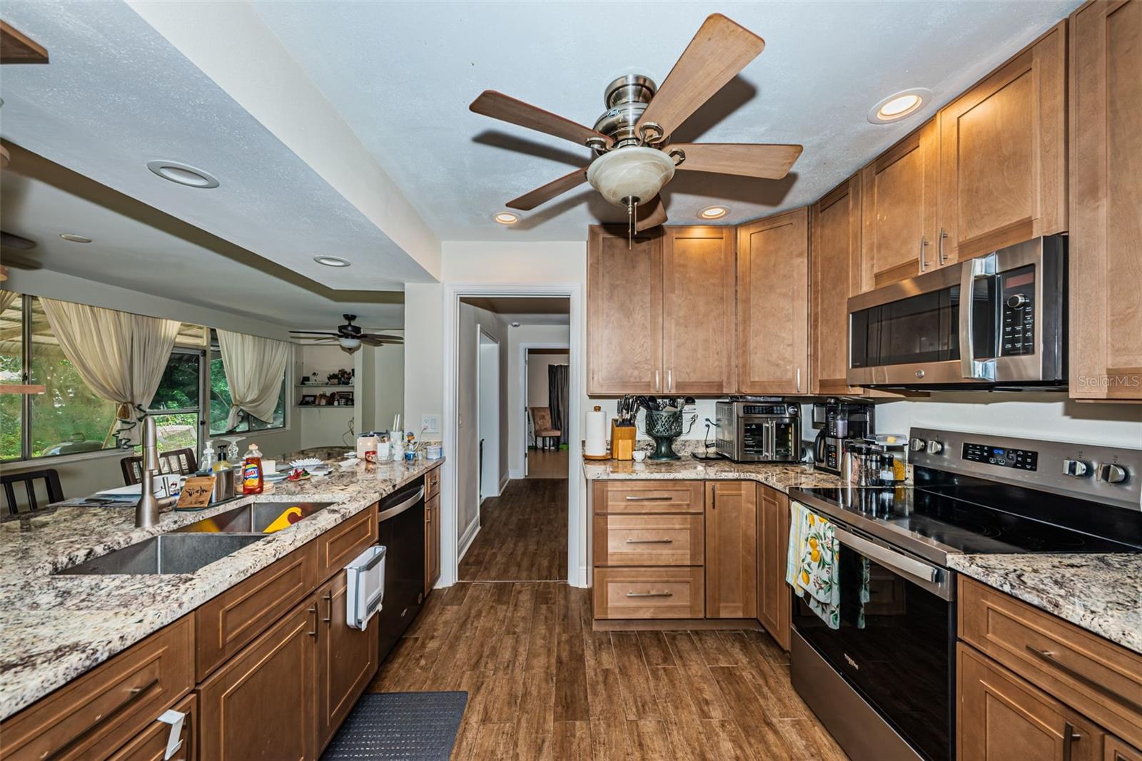 5230 VENETIAN BLVD NE — photo 16