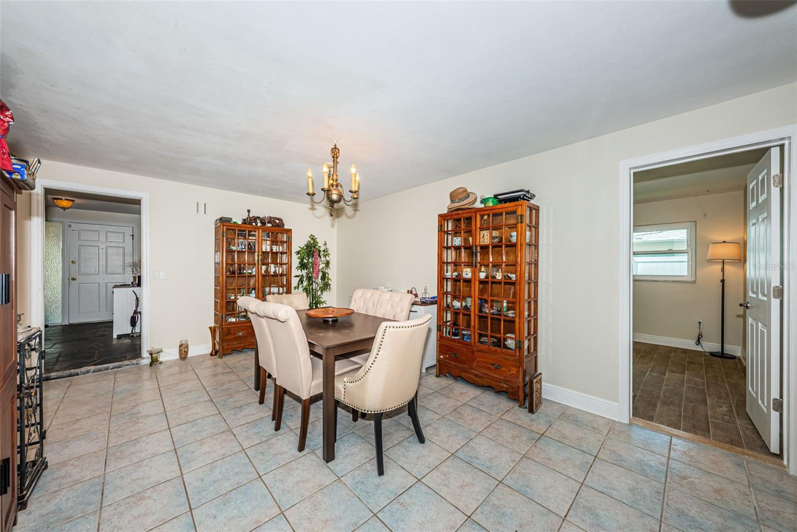 5230 VENETIAN BLVD NE — photo 12