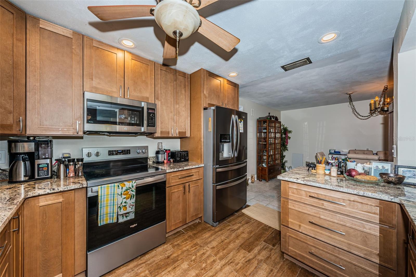5230 VENETIAN BLVD NE — photo 15