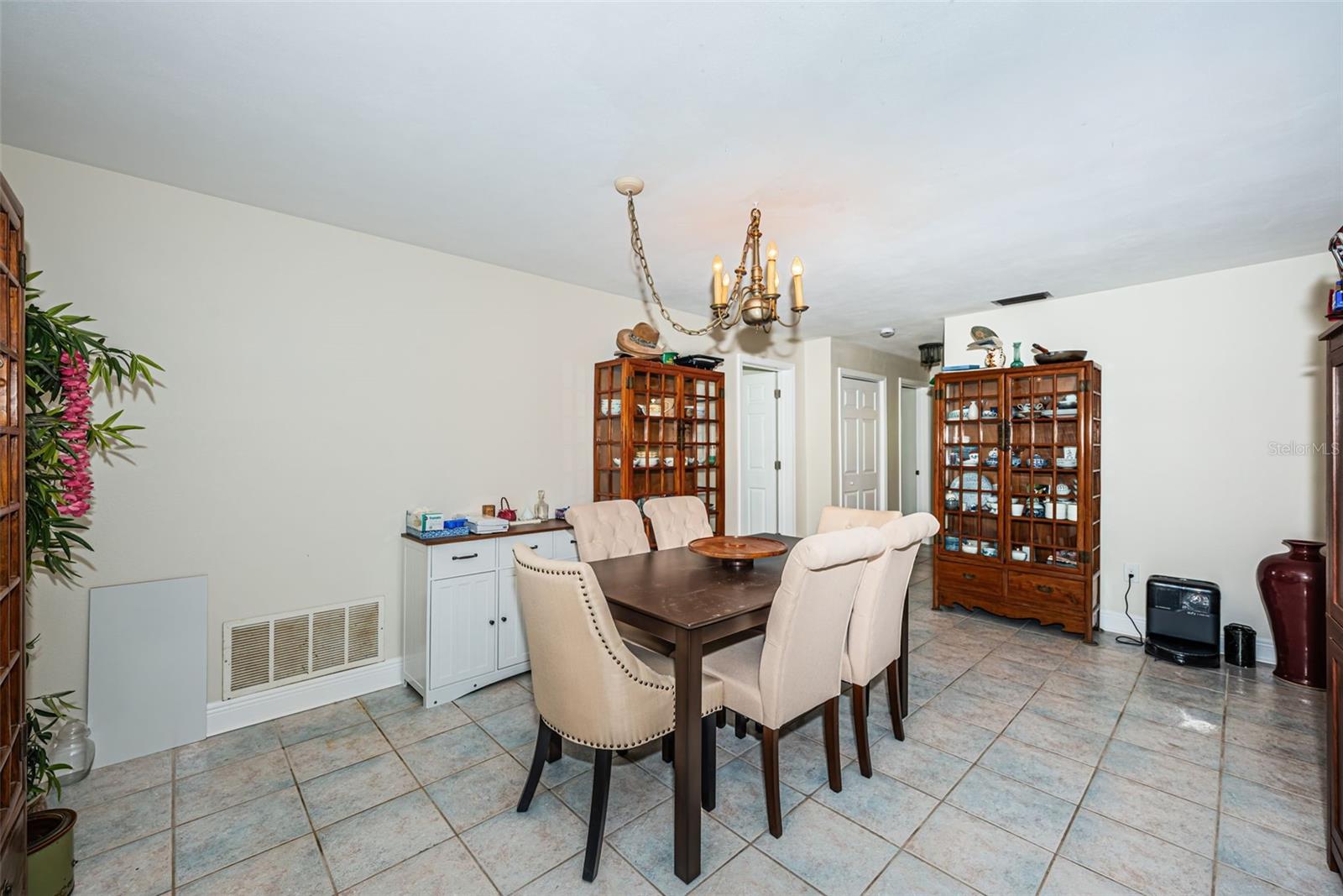 5230 VENETIAN BLVD NE — photo 11