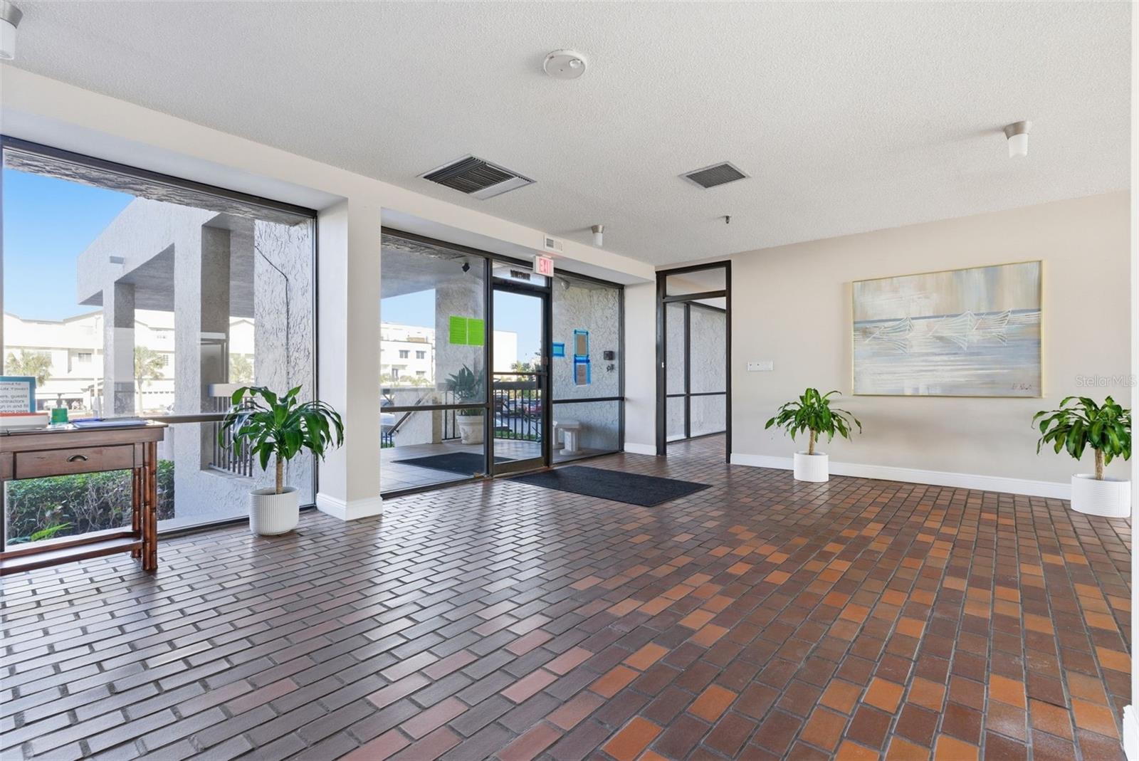 15462 GULF BLVD #406 — photo 38