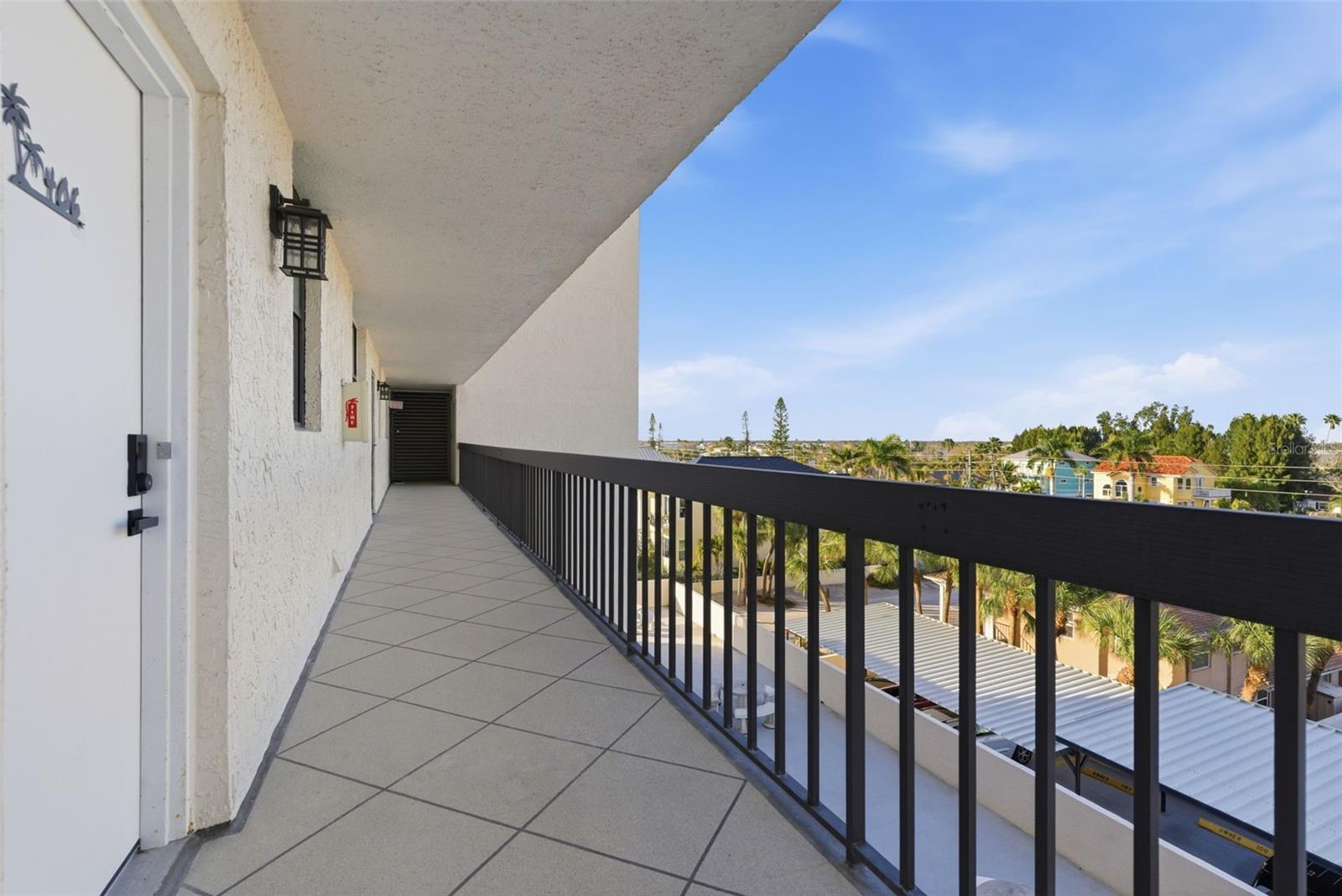 15462 GULF BLVD #406 — photo 8