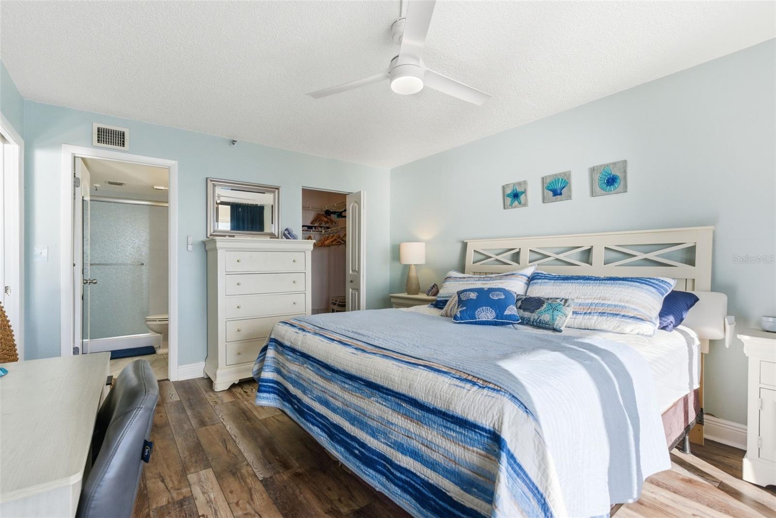 15462 GULF BLVD #406 — photo 26