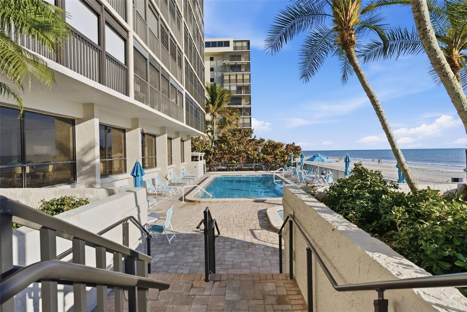 15462 GULF BLVD #406 — photo 32