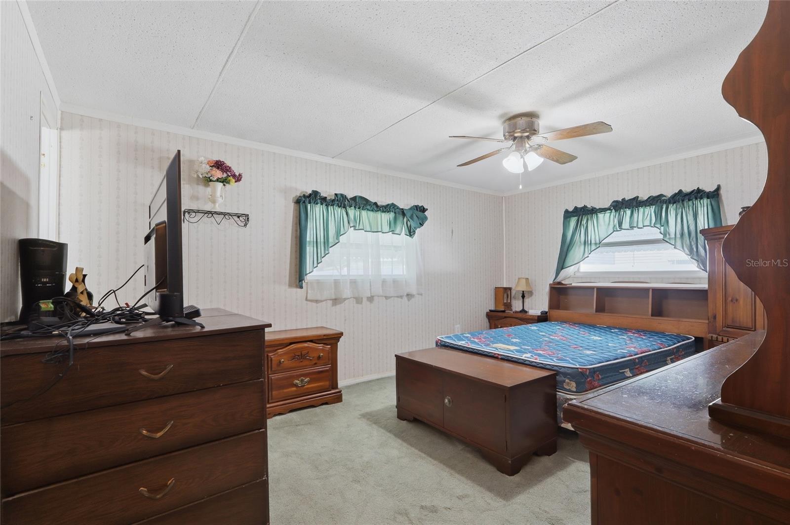 5417 AMANDA ST — photo 17
