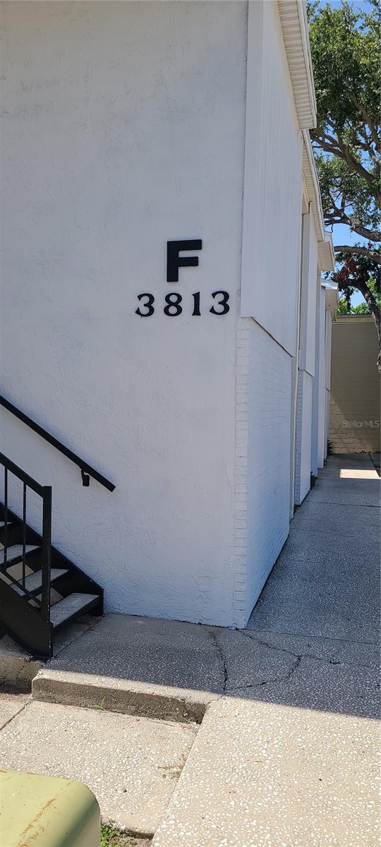 3813 N OAK DR #F12 — photo 4