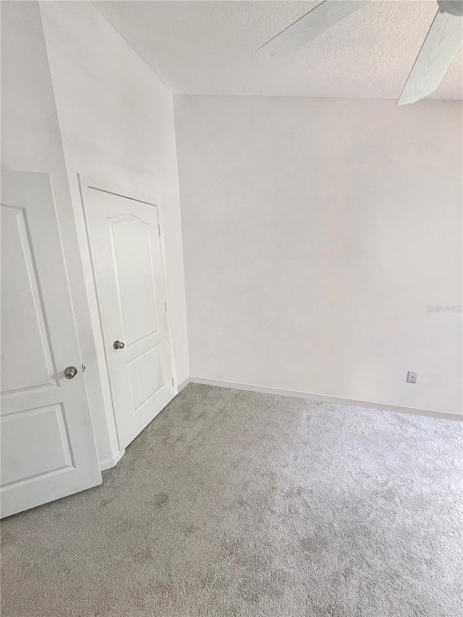4924 CHATHAM GATE DR — photo 18