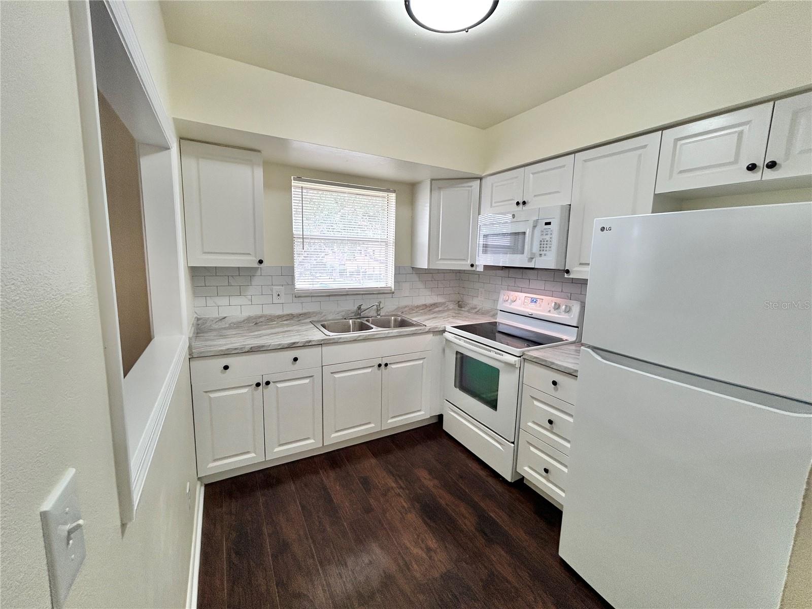4455 38TH TER N #B12 — photo 3
