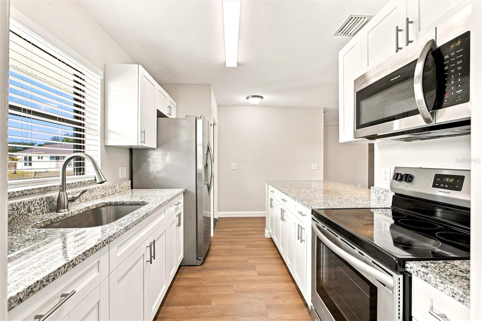 5799 FRAN CT — photo 2