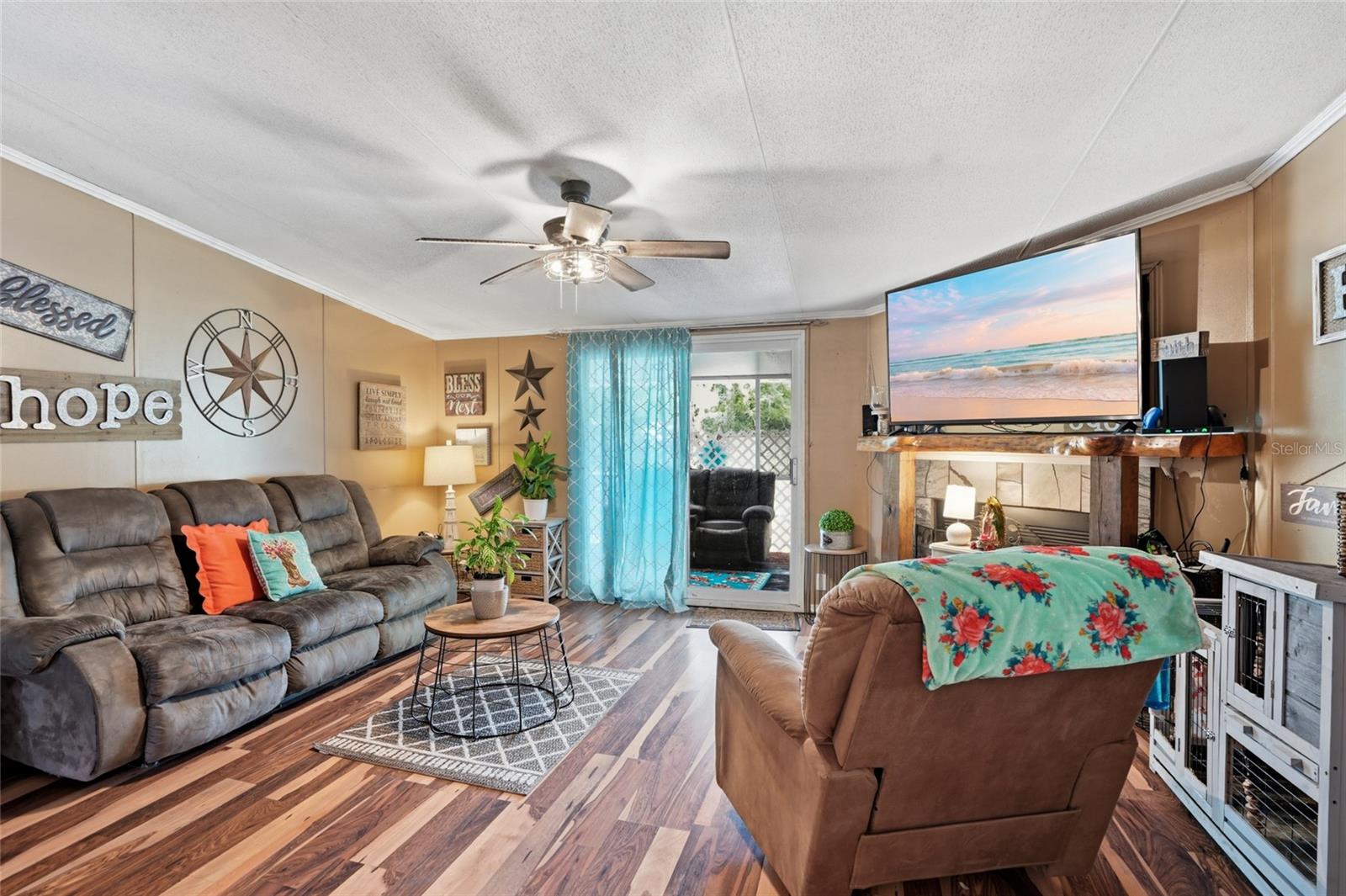 29514 BENJAMIN DR — photo 16