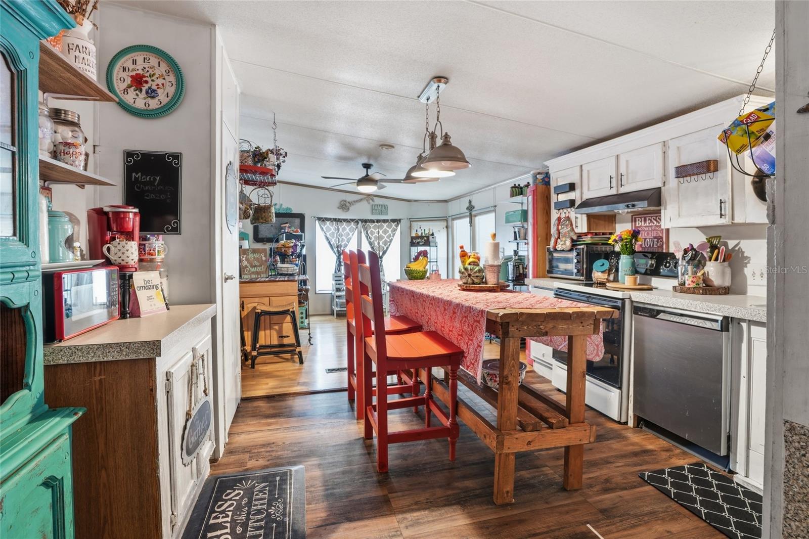29514 BENJAMIN DR — photo 18