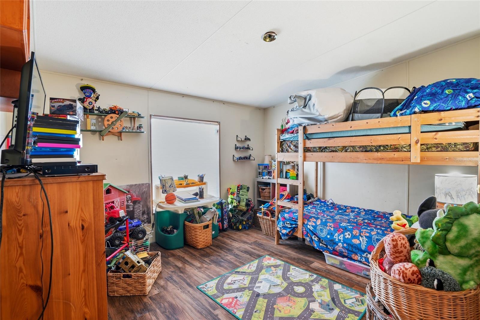 29514 BENJAMIN DR — photo 13
