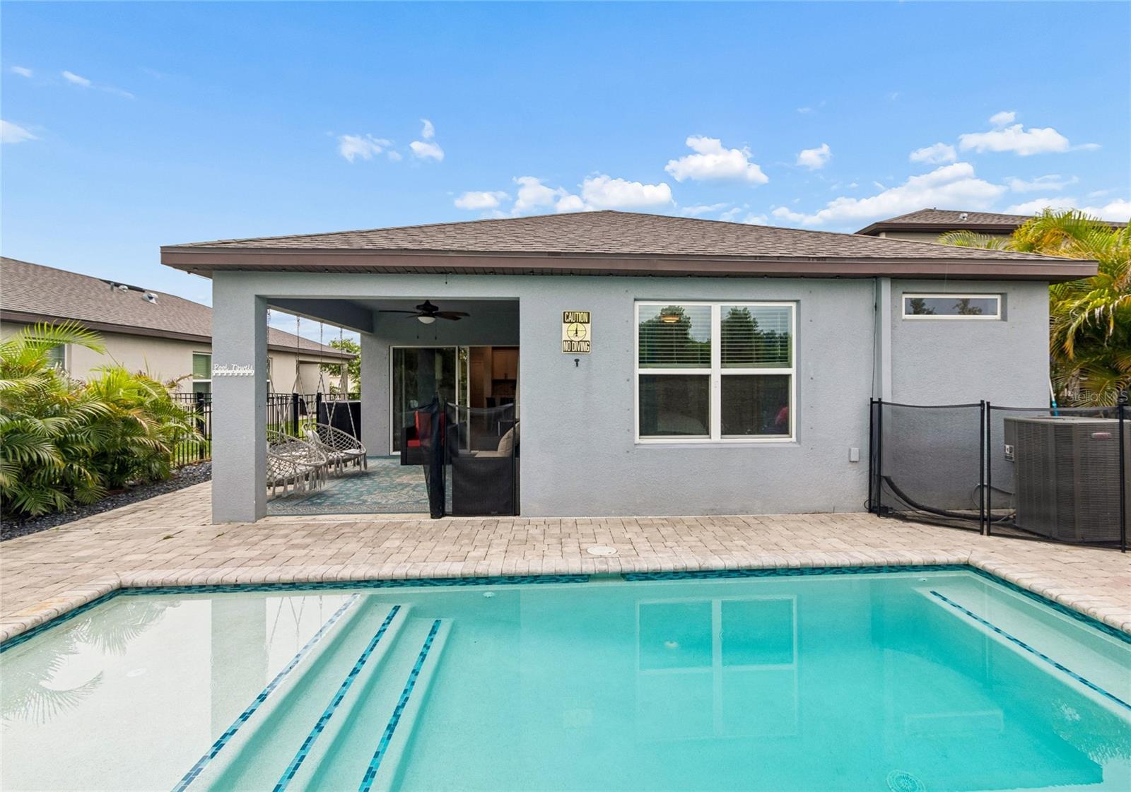 9047 ROYAL RIVER CIR — photo 4