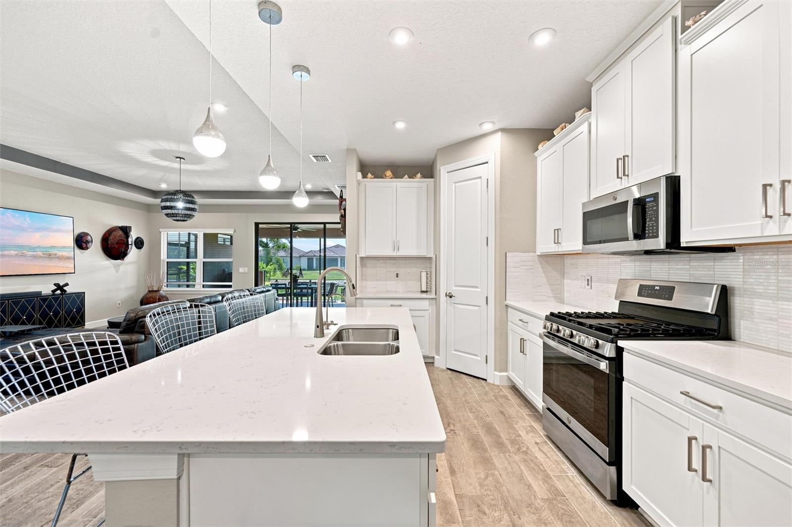 11115 DEVONBRIDGE DR — photo 22