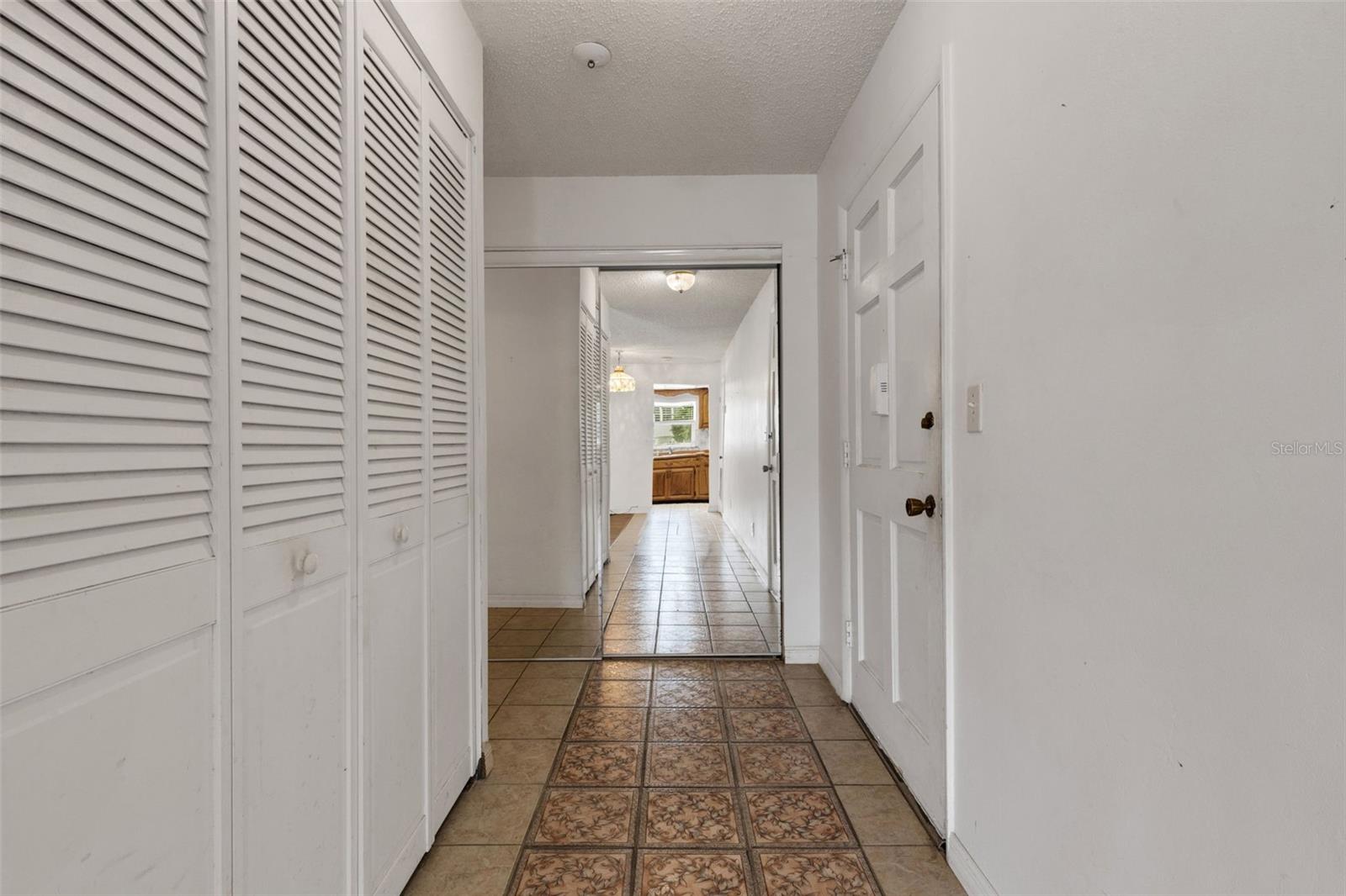 114 FERNWOOD CIR #114 — photo 22