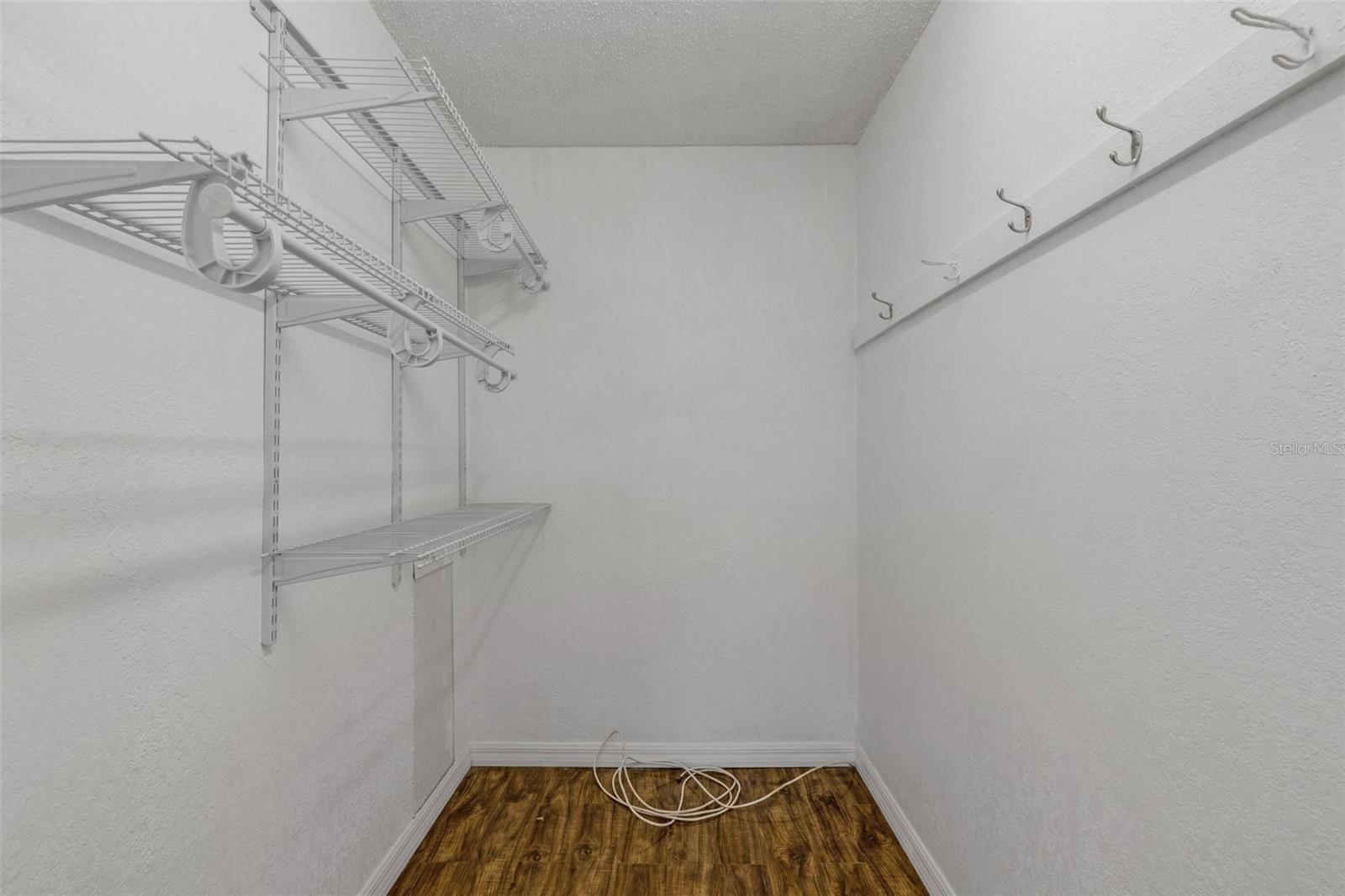 114 FERNWOOD CIR #114 — photo 31