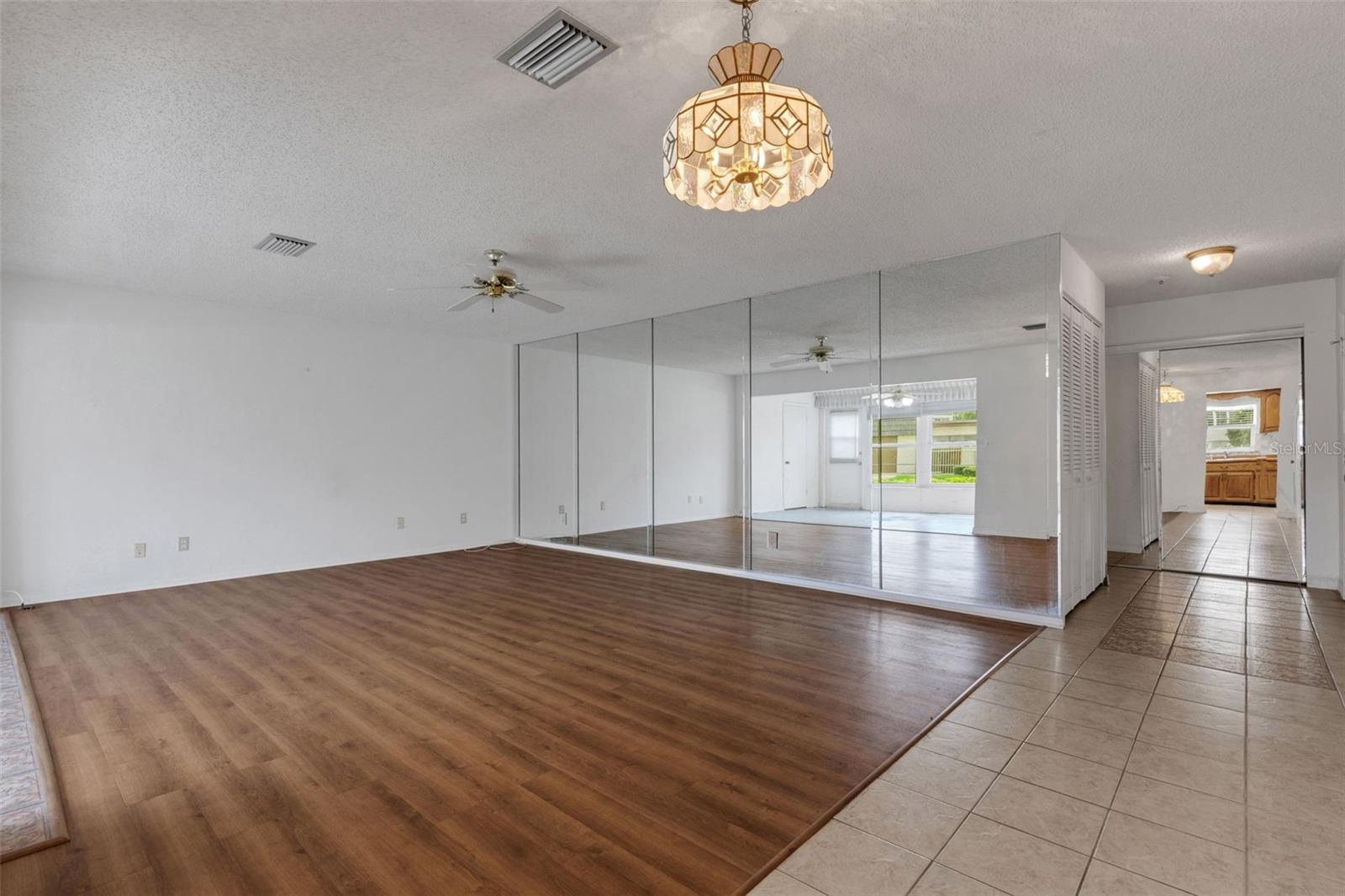 114 FERNWOOD CIR #114 — photo 9