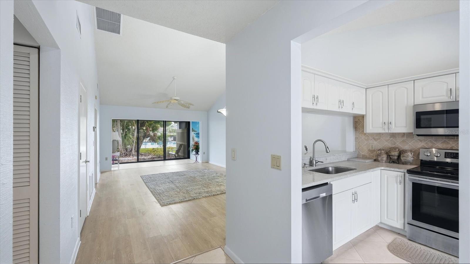 5350 MYRTLE #48 — photo 4