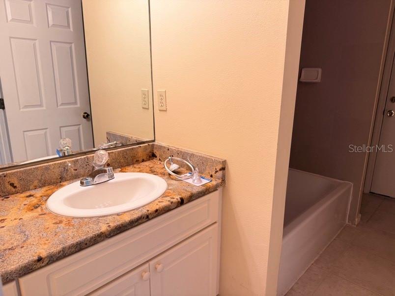 12721 N OLA AVE — photo 16
