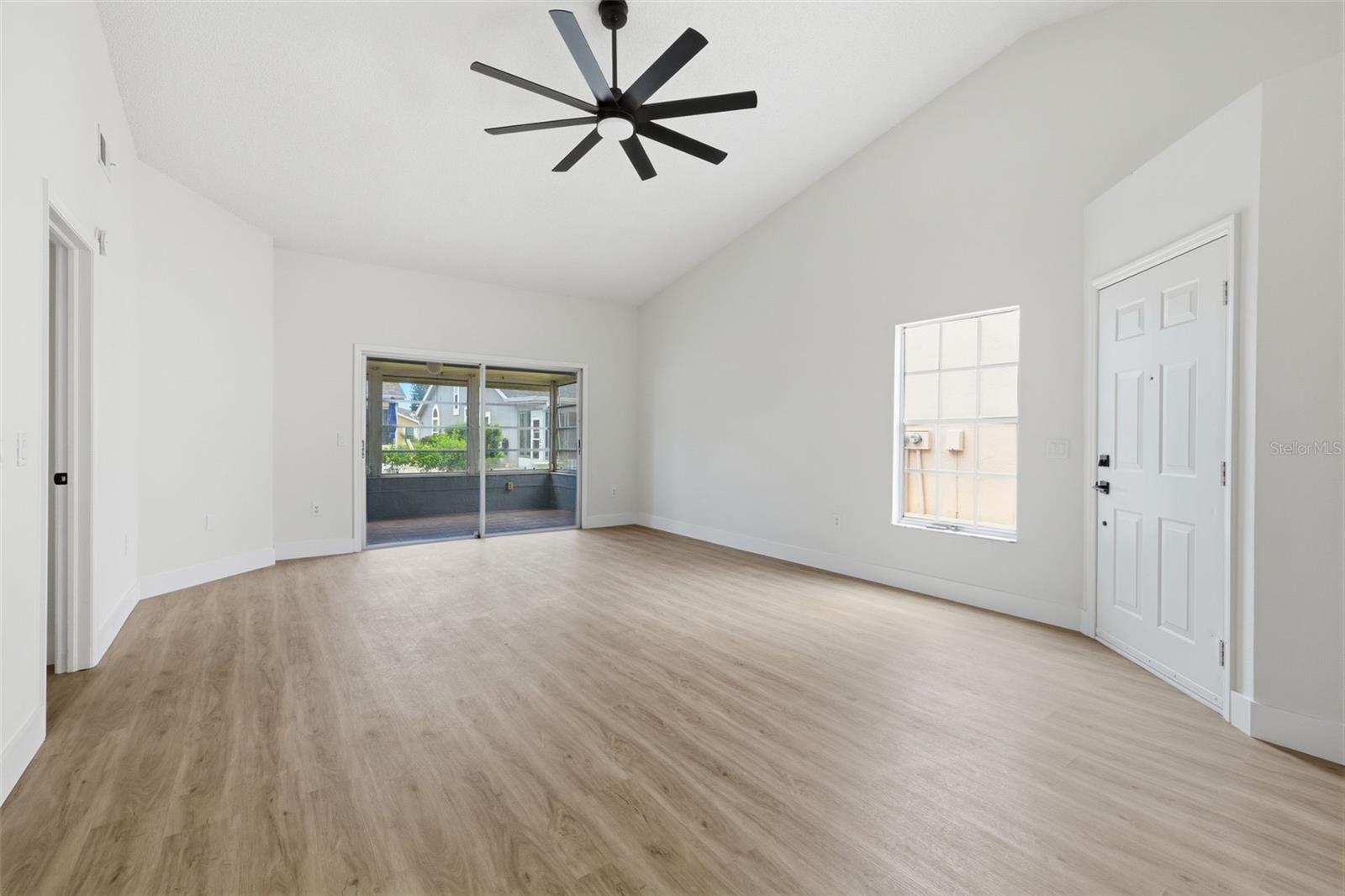 7705 BALHARBOUR DR — photo 13