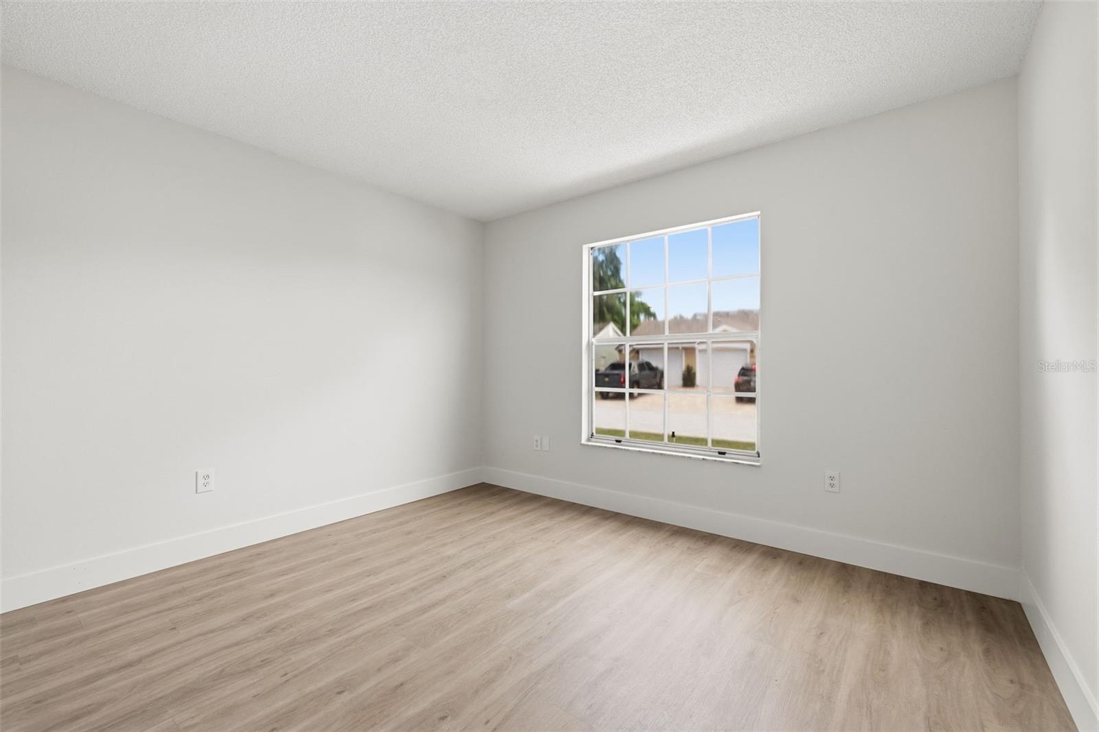 7705 BALHARBOUR DR — photo 19