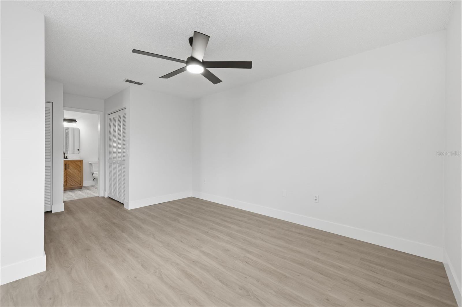 7705 BALHARBOUR DR — photo 16
