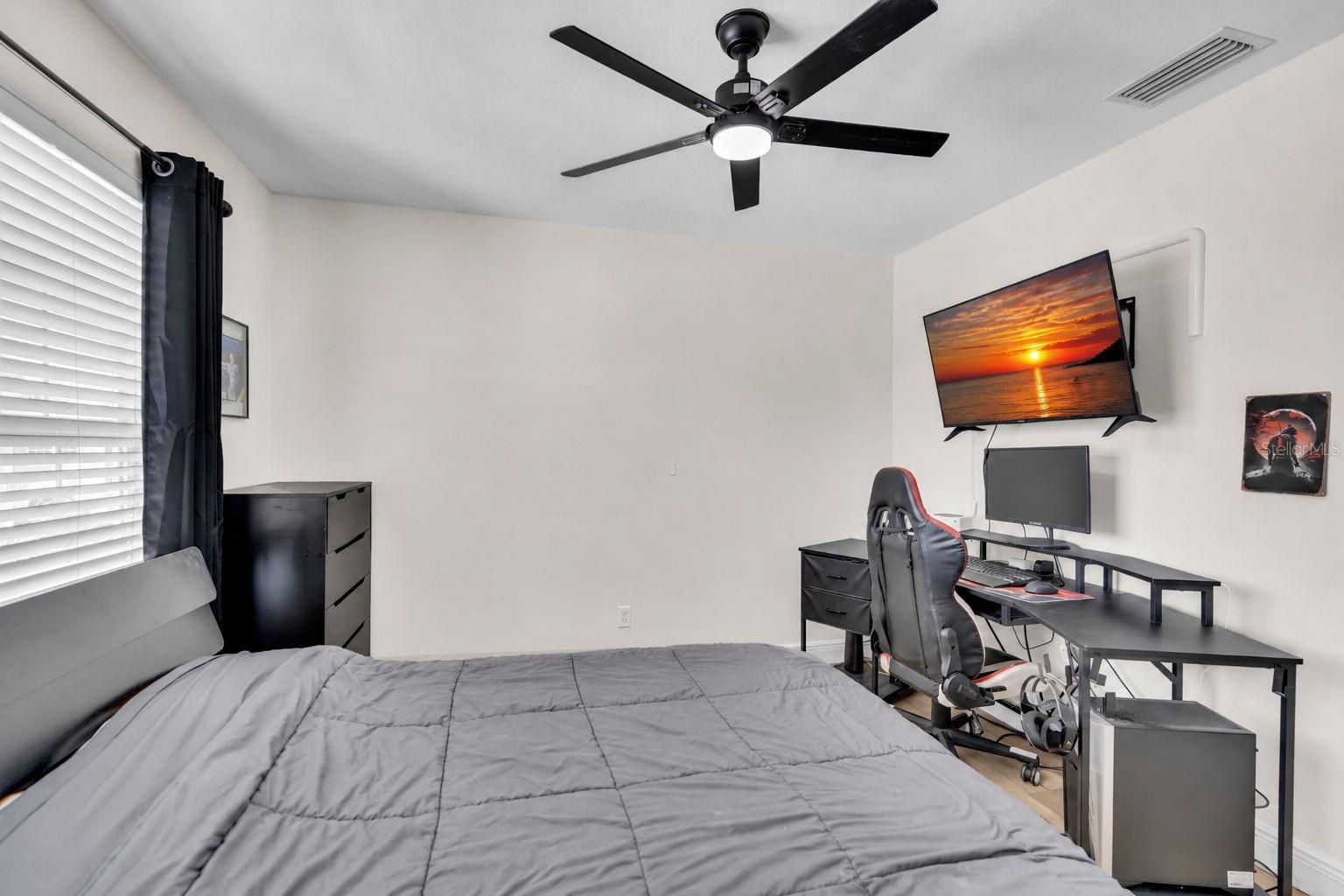 1250 LORETTO CIR — photo 46
