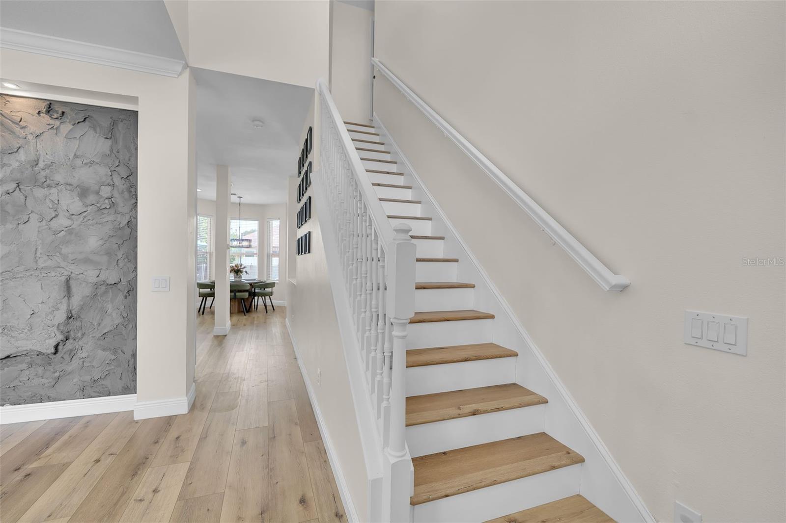 1250 LORETTO CIR — photo 6