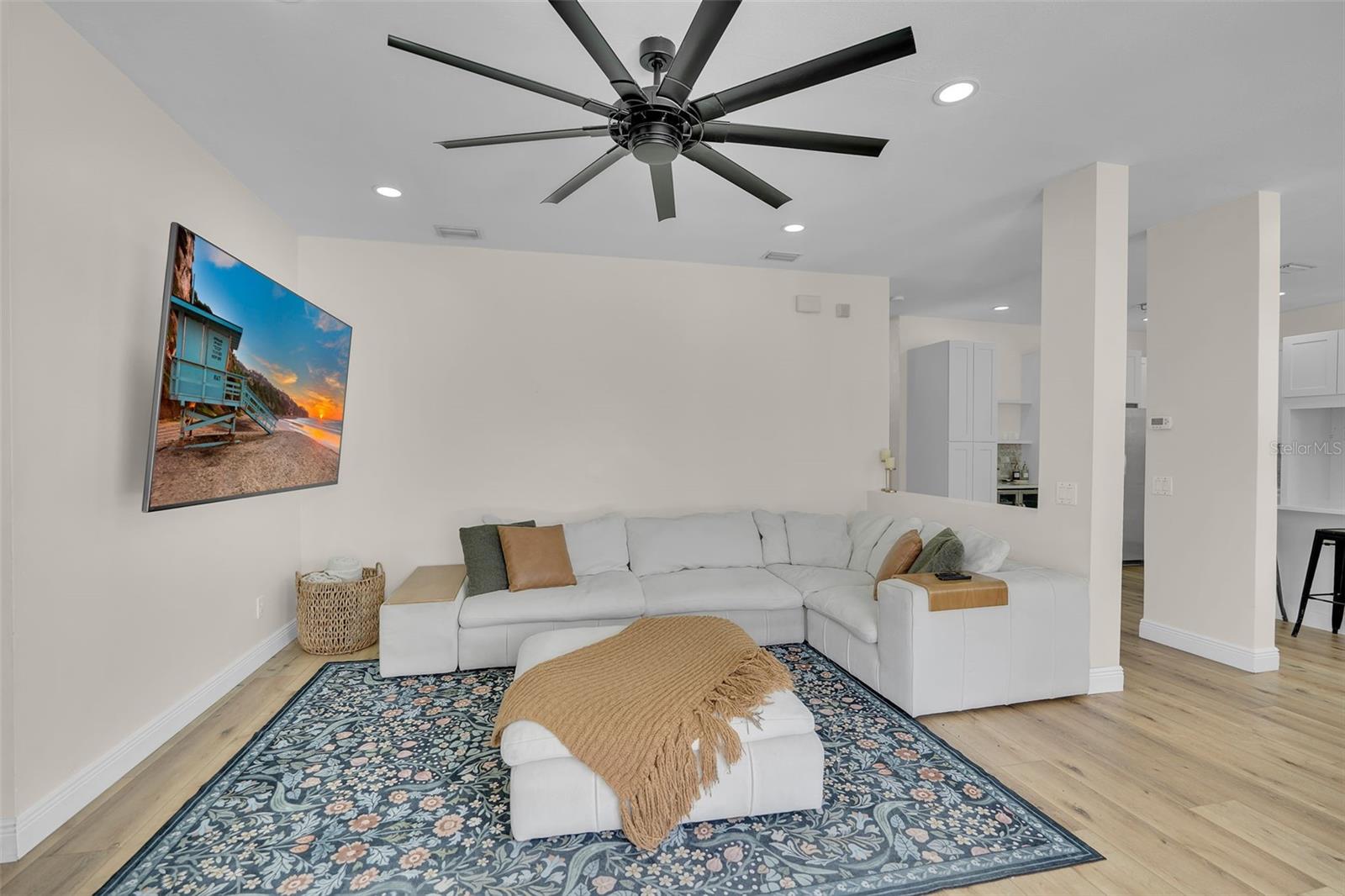 1250 LORETTO CIR — photo 23