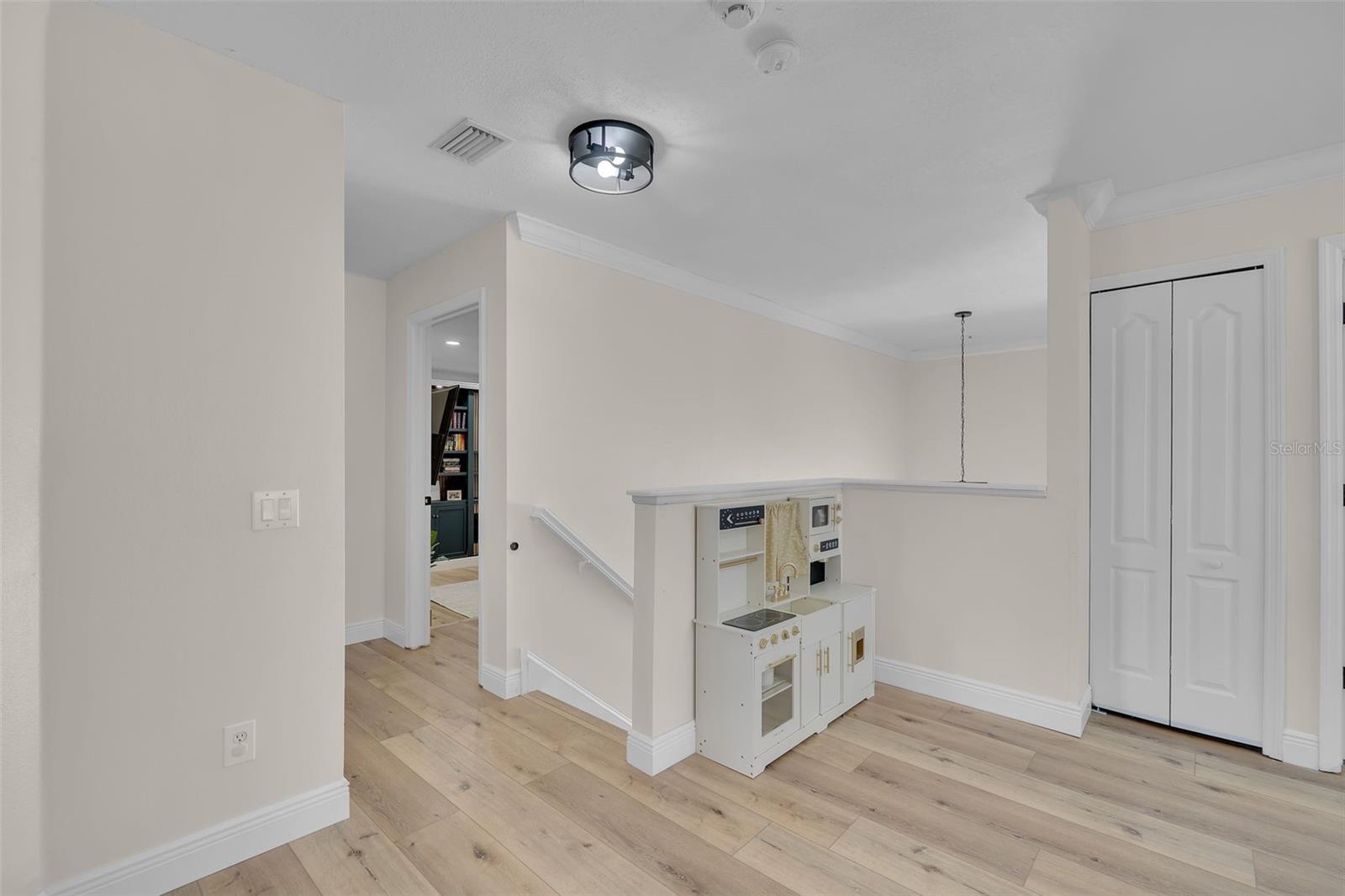 1250 LORETTO CIR — photo 35
