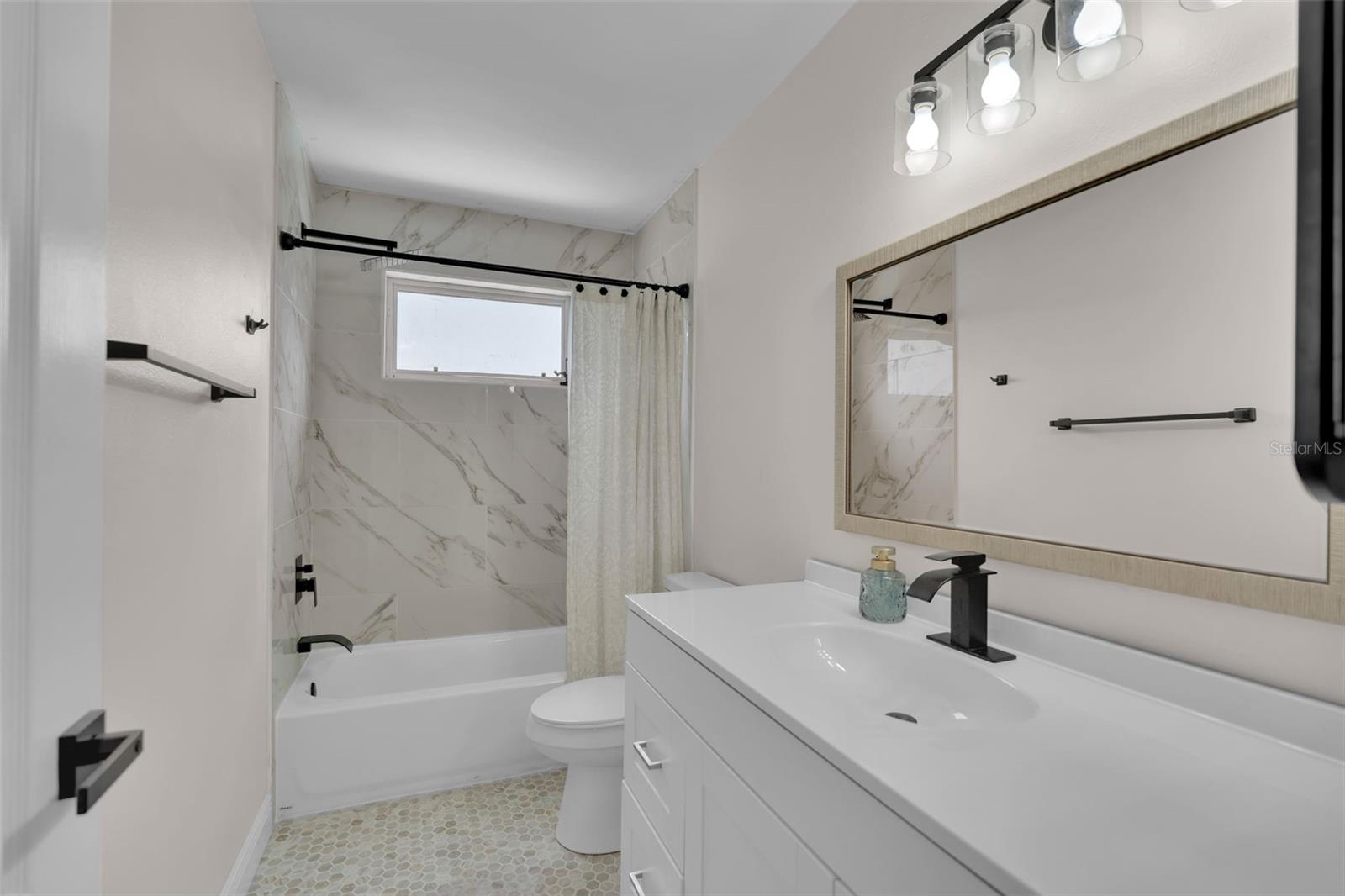 1250 LORETTO CIR — photo 41