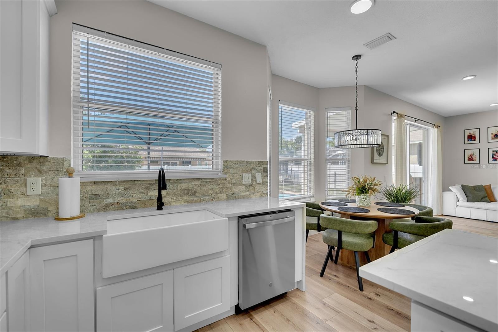 1250 LORETTO CIR — photo 16
