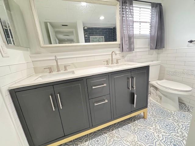 3438 MOOG RD — photo 29