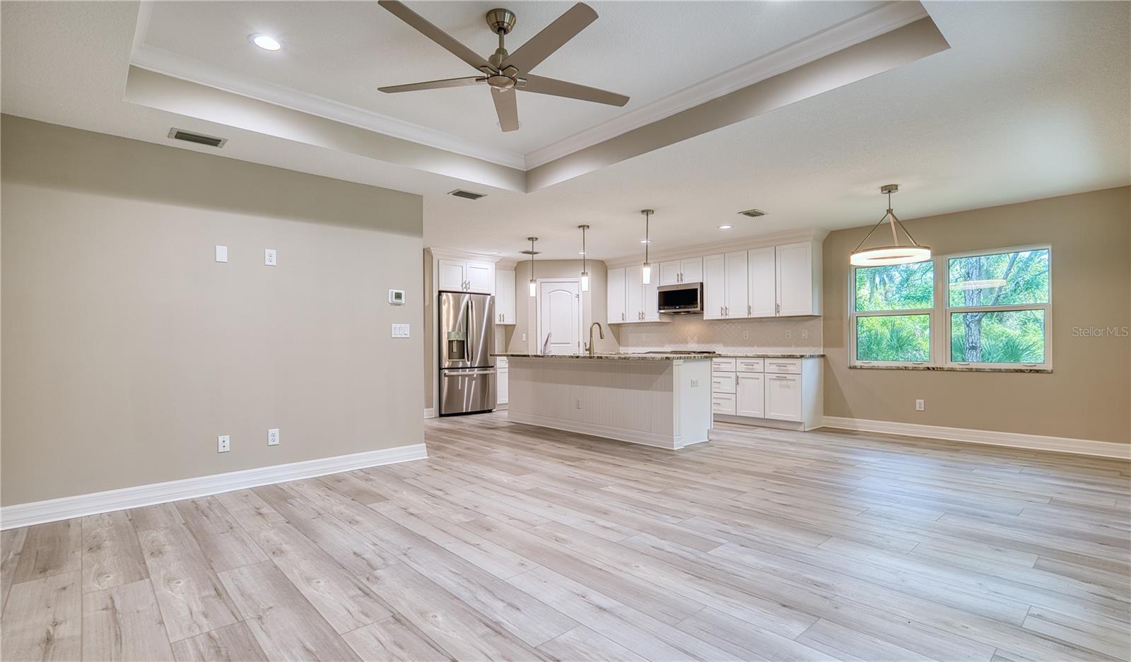 1183 CEDAR AVE — photo 11