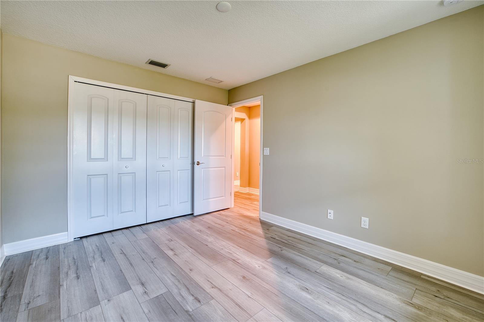 1183 CEDAR AVE — photo 26
