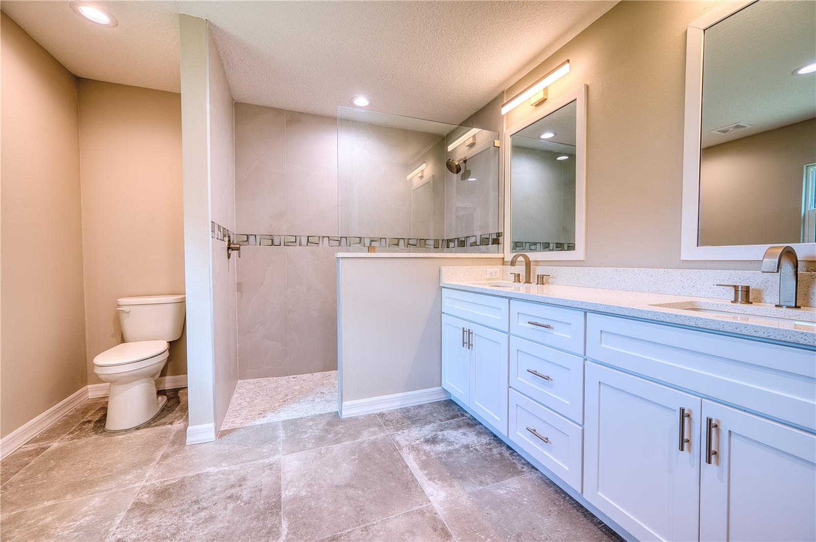 1183 CEDAR AVE — photo 19