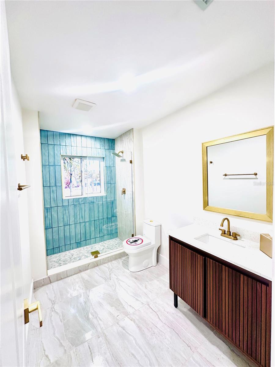 9460 TREASURE LN NE — photo 25