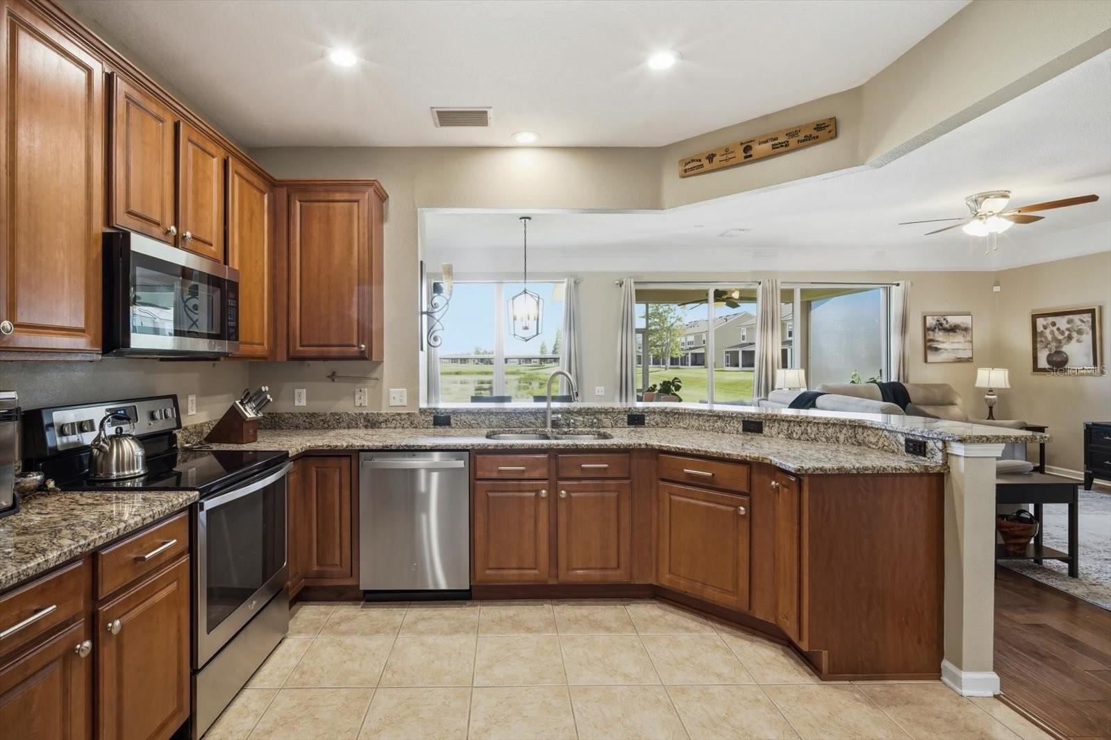 4611 POND RIDGE DR — photo 14