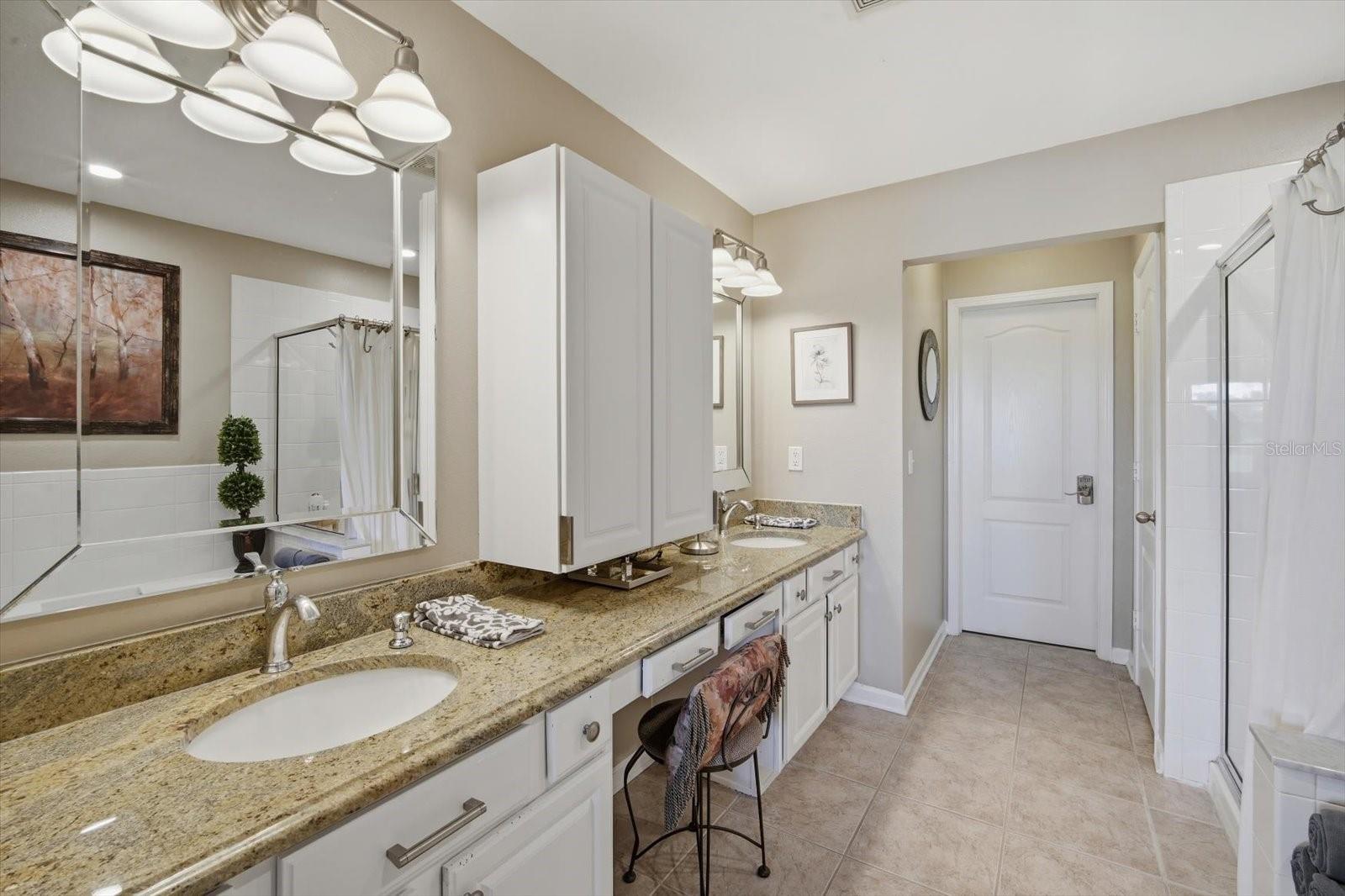 4611 POND RIDGE DR — photo 26