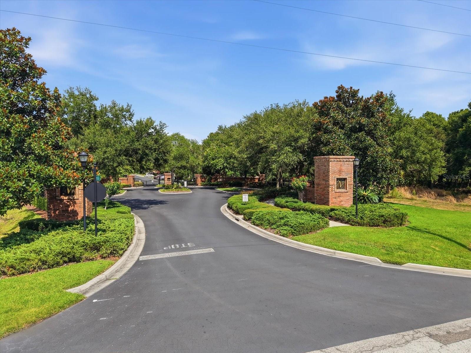 4611 POND RIDGE DR — photo 38
