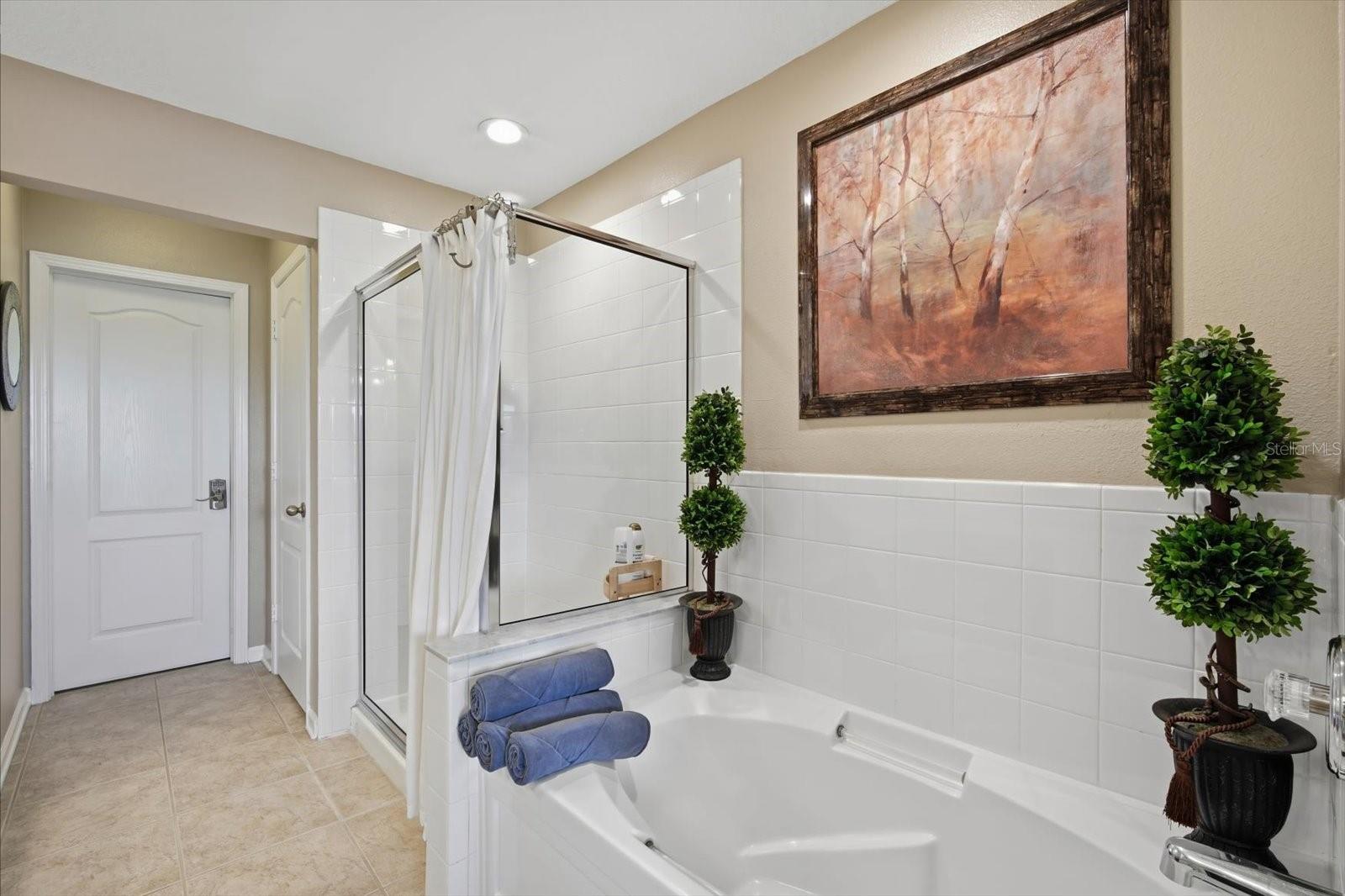 4611 POND RIDGE DR — photo 25