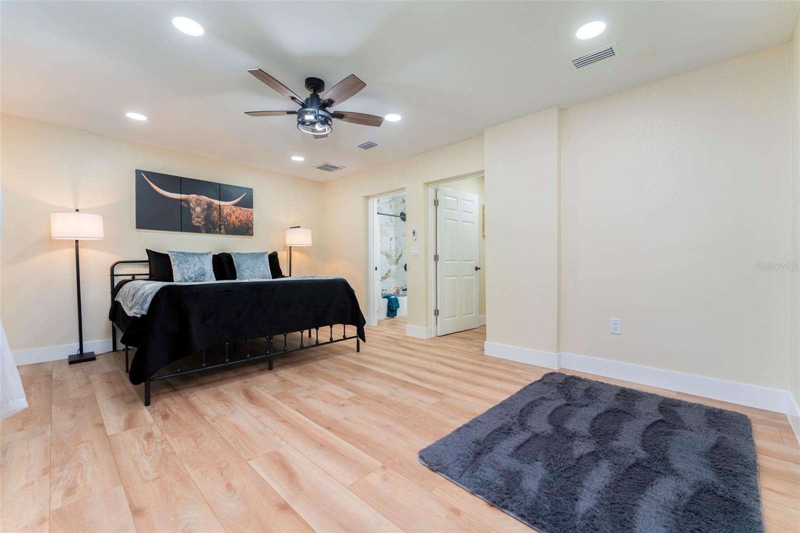 21149 LITTLE LAKE THOMAS RD — photo 17
