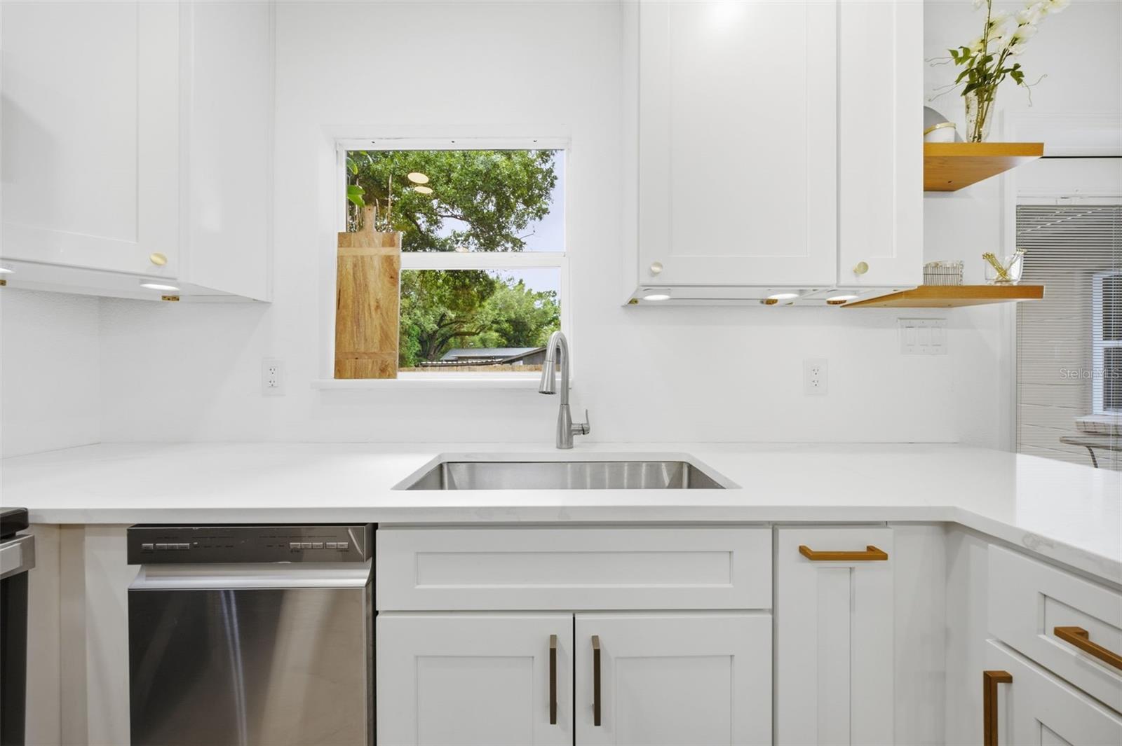 8719 N TEMPLE AVE — photo 9