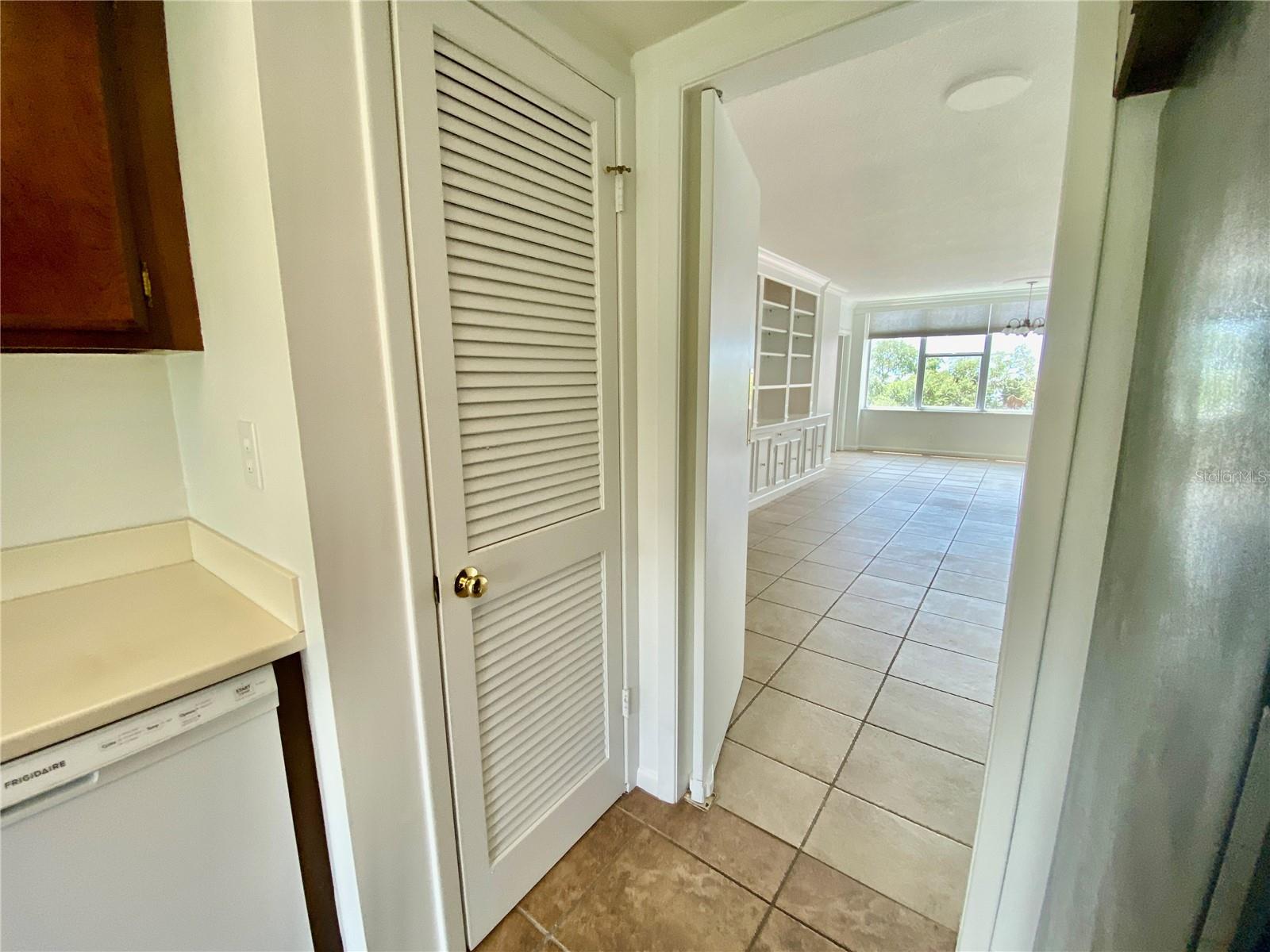 2403 S ARDSON PL #402B — photo 35