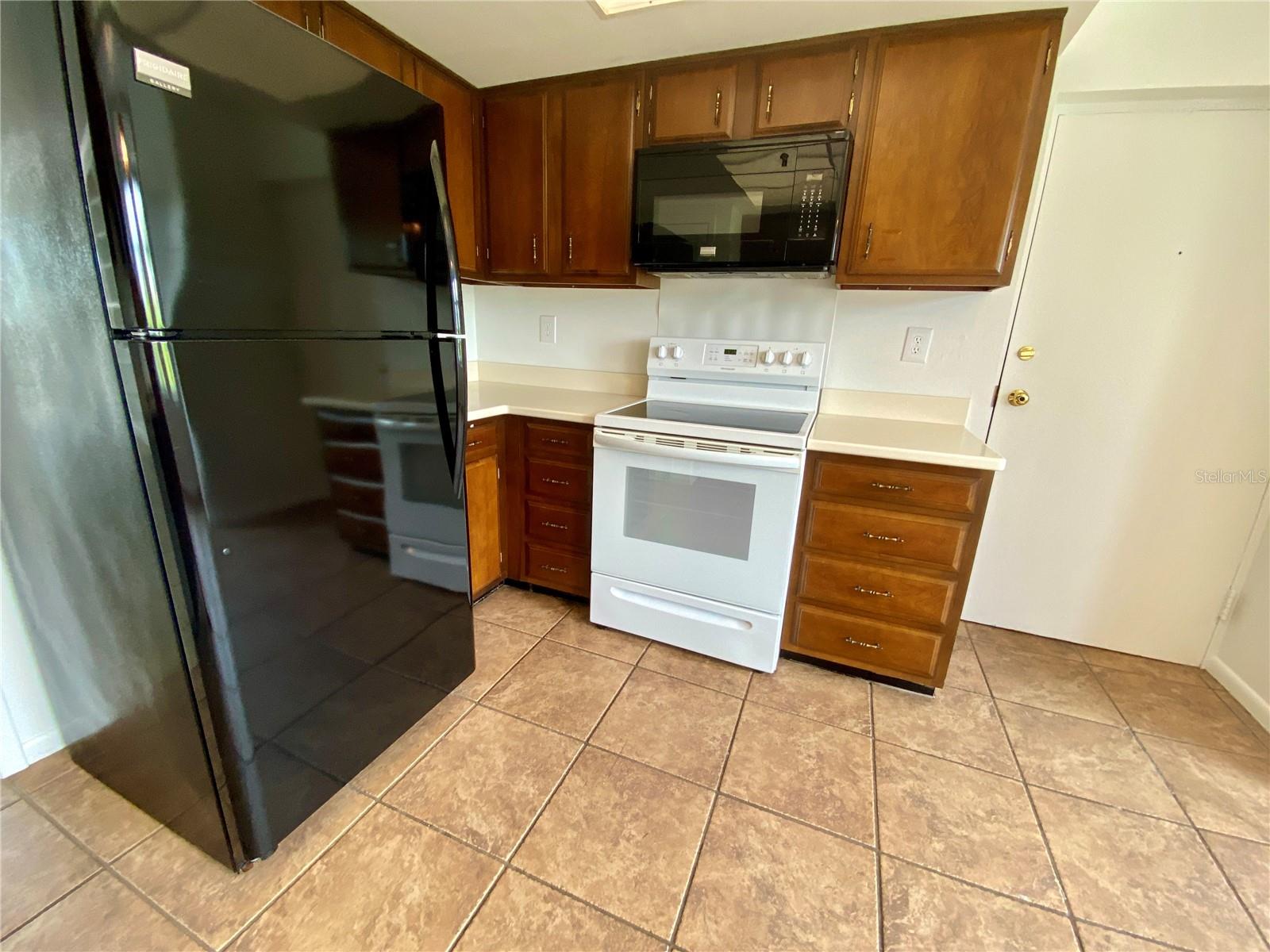 2403 S ARDSON PL #402B — photo 30